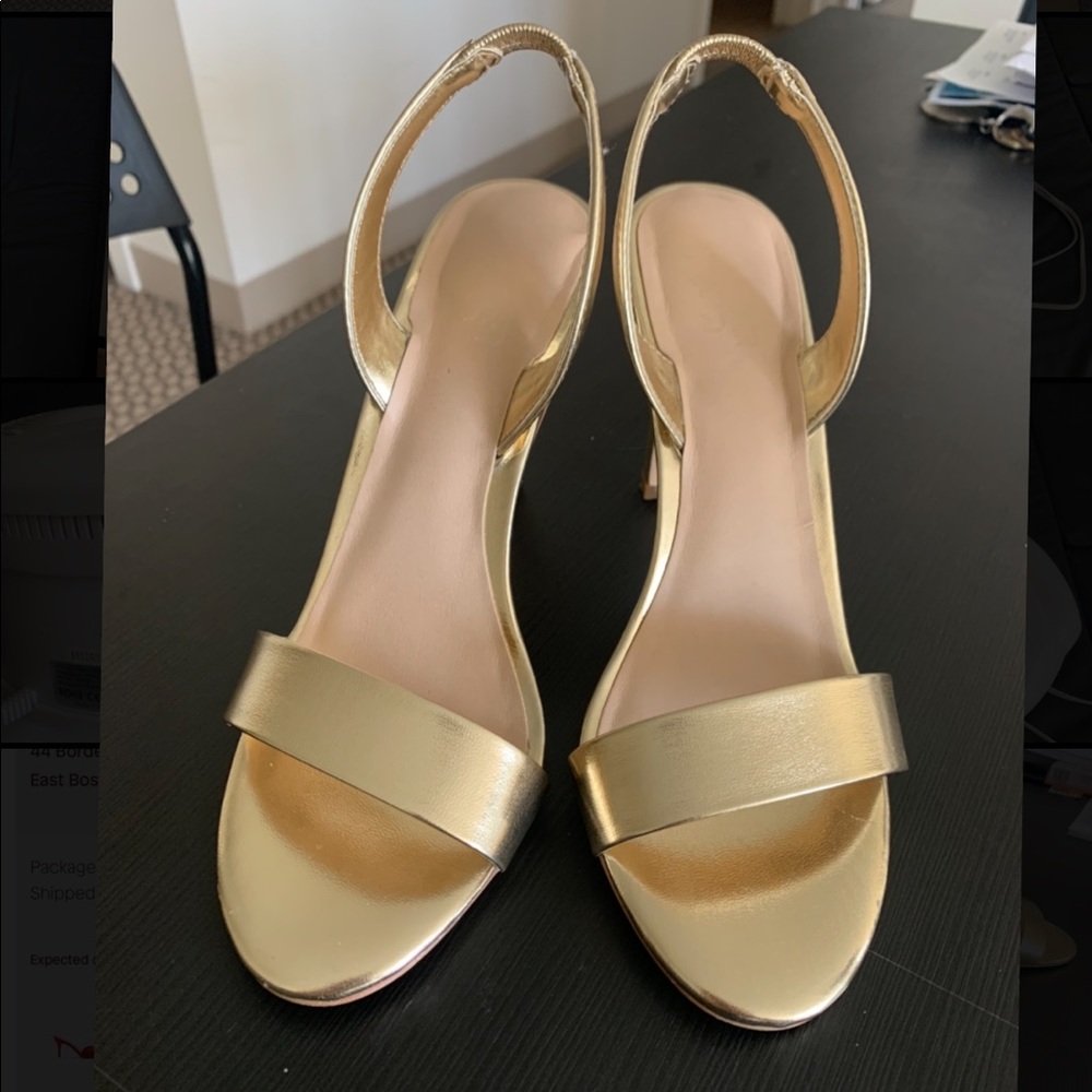 GOLD HEELED SANDALS